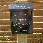 別荘 Ideale Famille, Y Est ! ドンピエール・シュル・ベズブル