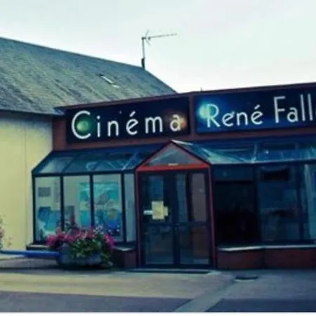 Ideale Famille, Y Est ! *