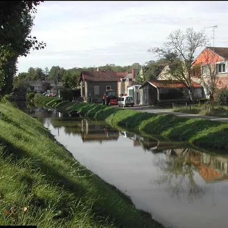 Idéale Famille, Y Est !