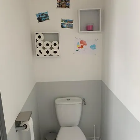 Idéale Famille, Y Est !