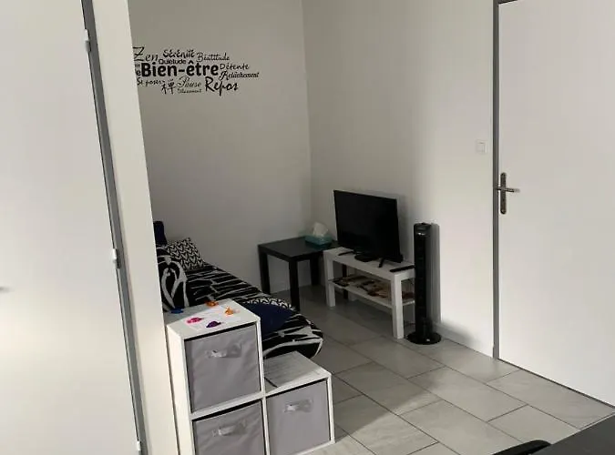 Ideale Famille, Y Est ! Holiday home Dompierre-sur-Besbre